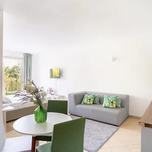 Nest - With Garden Tremezzo